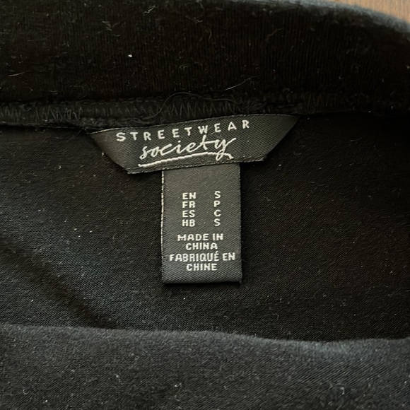 ⭐️3/$15 Asymmetric slit skirt - Picture 3 of 5